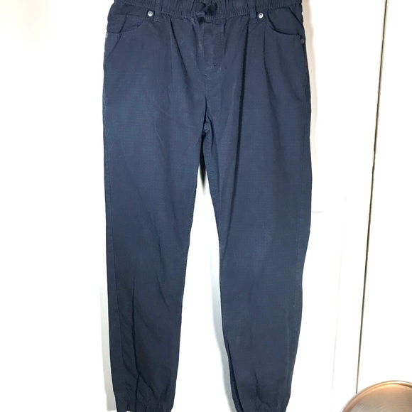 Levi’s navy blue jogger pants with elastic cuffs size XL 13-15 yrs. Preowned - Picture 3 of 5